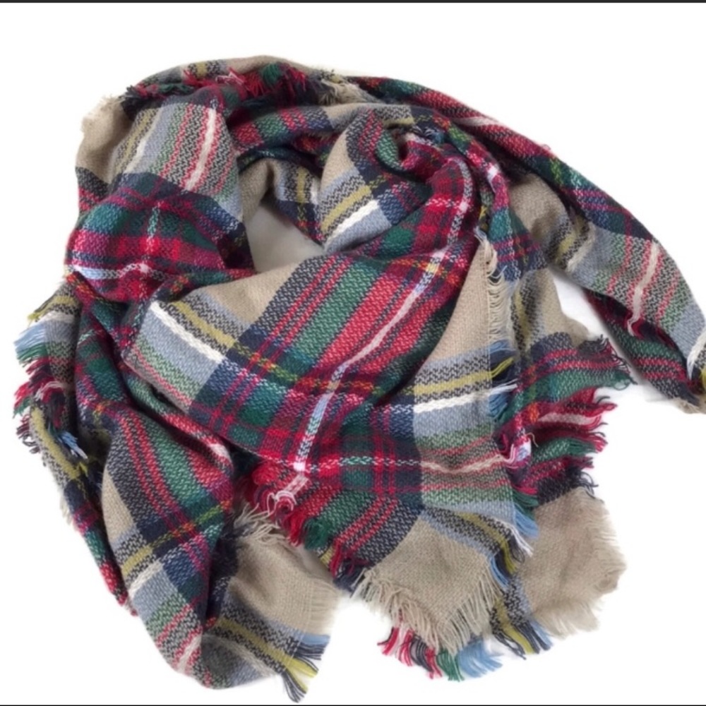 NWT Plaid Blanket Scarf Wrap Soft Finish Cozy OSFA